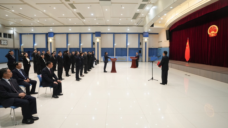 水利部舉行機關(guān)新任職公務(wù)員憲法宣誓儀式 水利部舉行機關(guān)新任職公務(wù)員憲法宣誓儀式